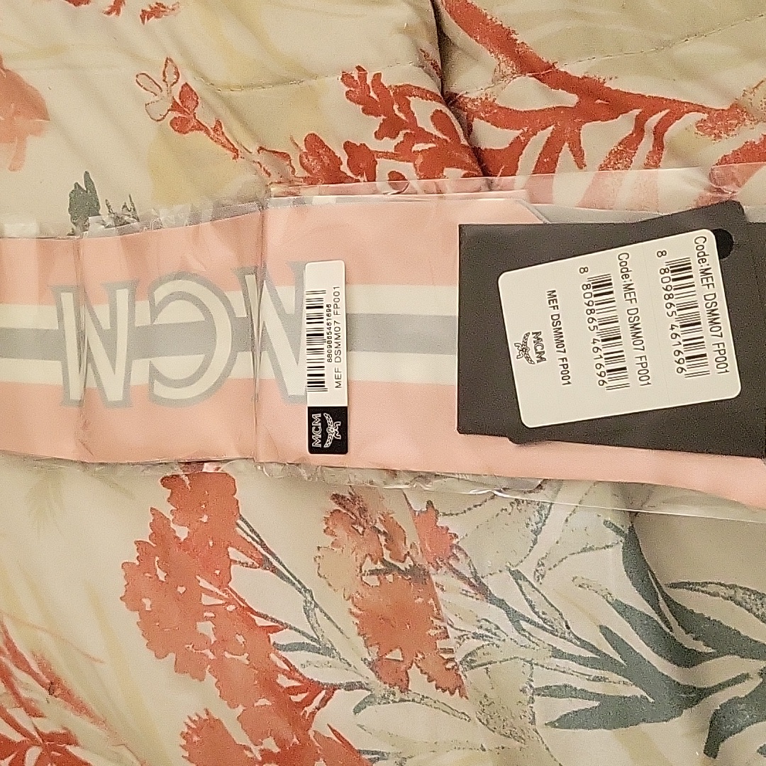 Brand New In Pkg Mcm Twilly